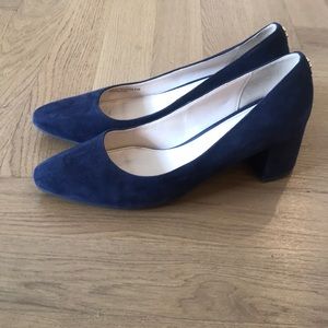 New Cole Haan suede pump - size 8.5